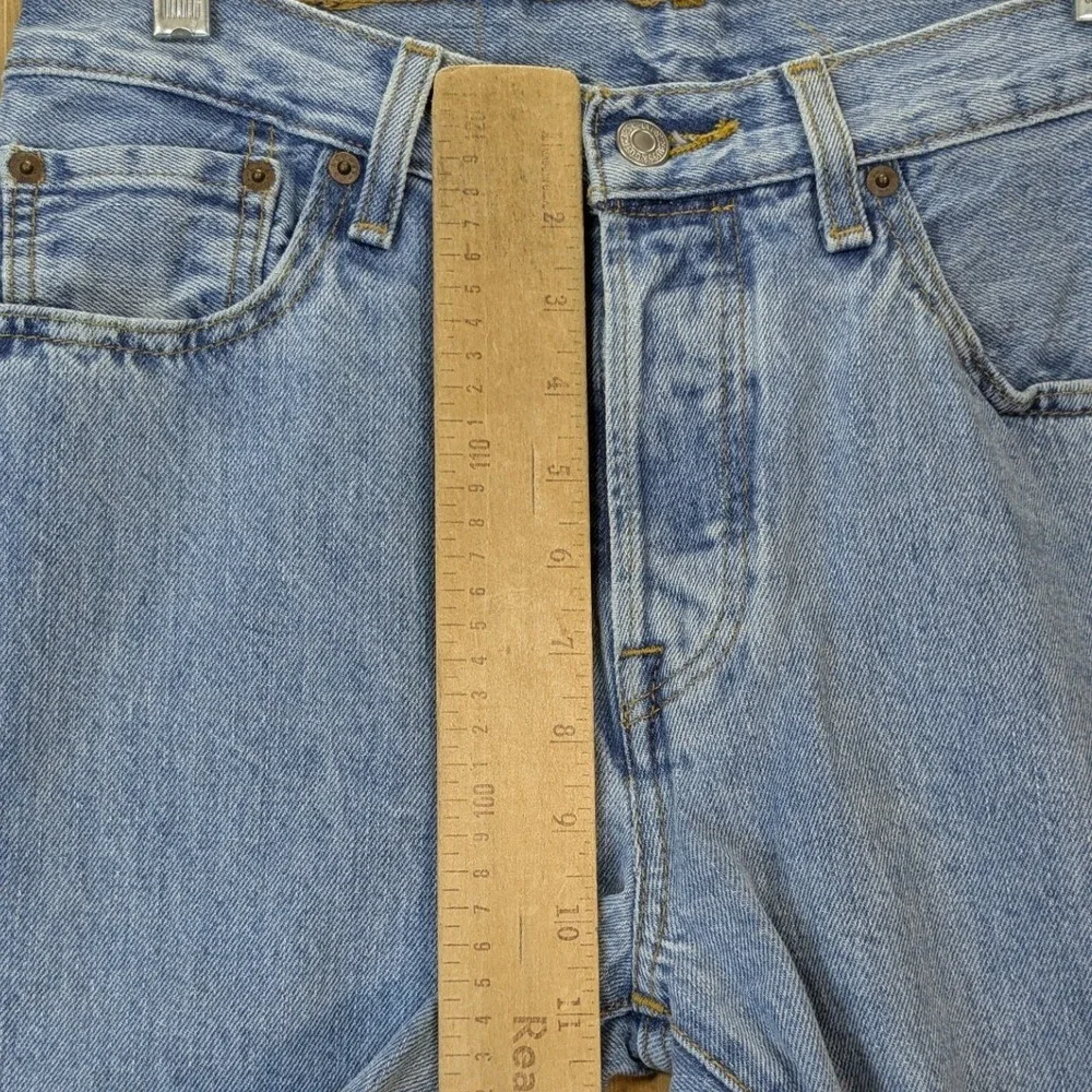 Levis 501 Original Fit Straight Leg Light Wash Blue Denim Jeans Mens 29x32